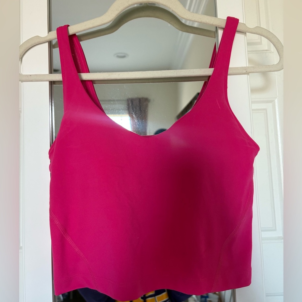 Gilly Hicks Fuchsia Recharge Athletic Cropped Tank